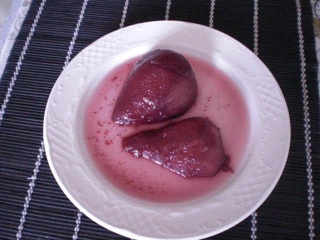 Peras al vino