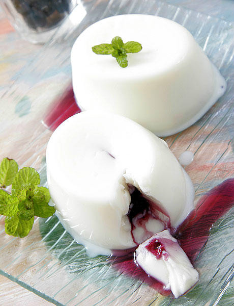 Gelatina de coco y arándanos